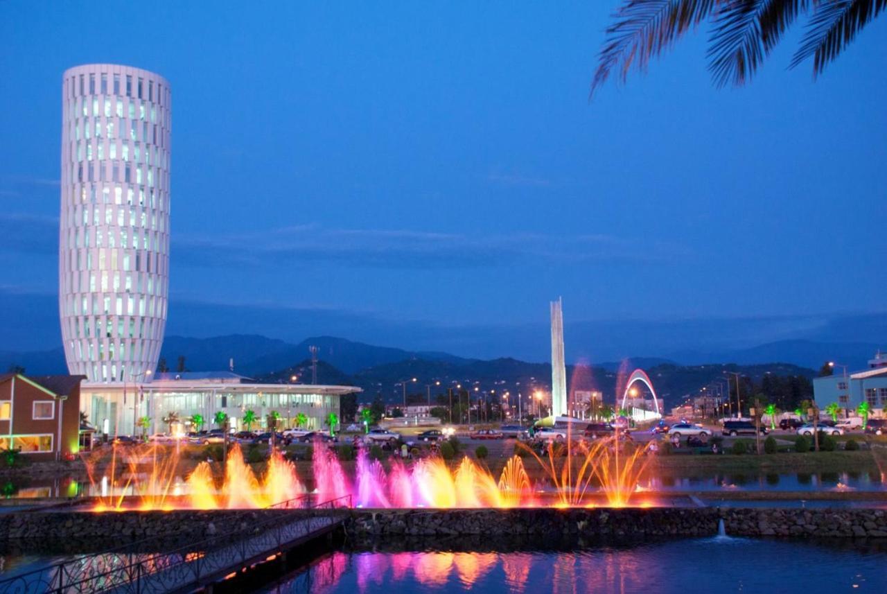 Orbi City In Batumi Batoemi Buitenkant foto