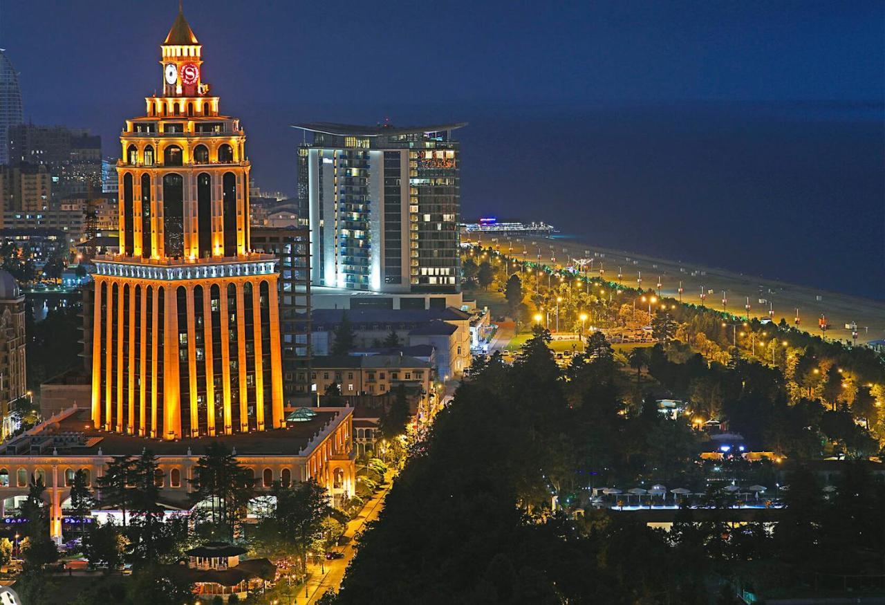 Orbi City In Batumi Batoemi Buitenkant foto