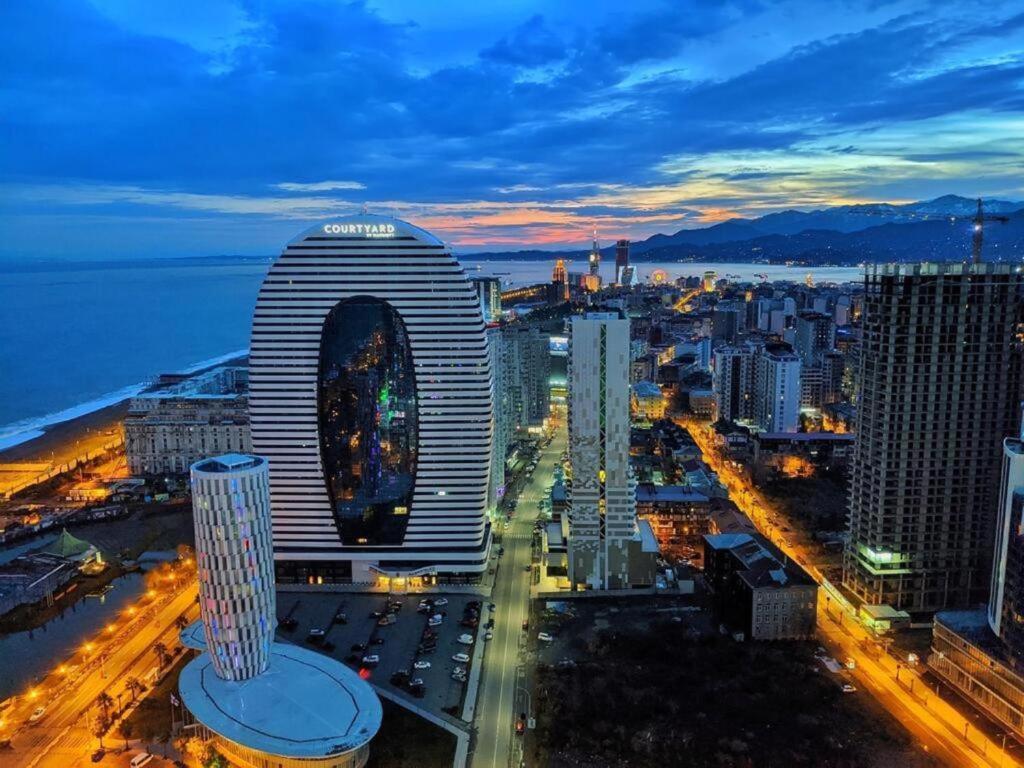 Orbi City In Batumi Batoemi Buitenkant foto