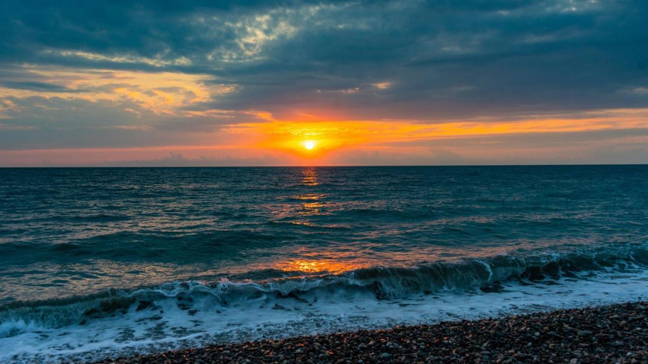 Orbi City In Batumi Batoemi Buitenkant foto