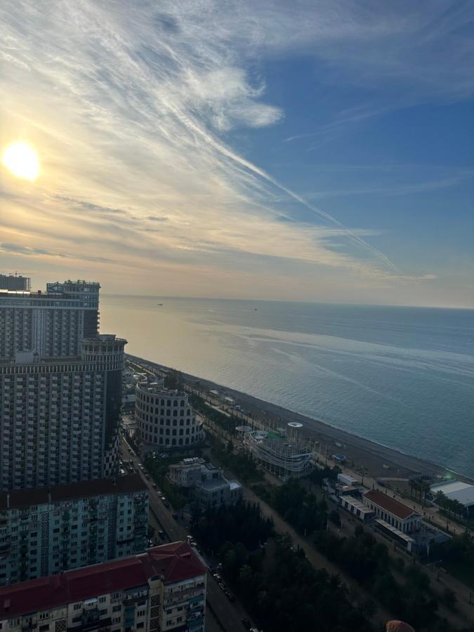 Orbi City In Batumi Batoemi Buitenkant foto