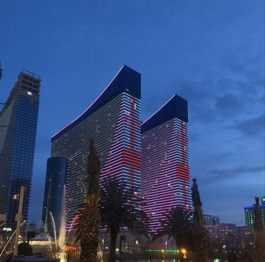 Orbi City In Batumi Batoemi Buitenkant foto