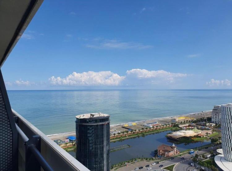 Orbi City In Batumi Batoemi Buitenkant foto